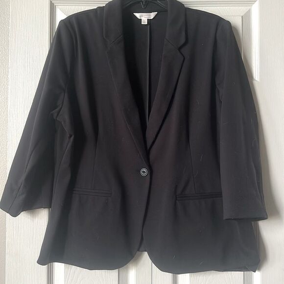 LC Lauren Conrad Women's Blazer in Black! - Picture 5 of 5